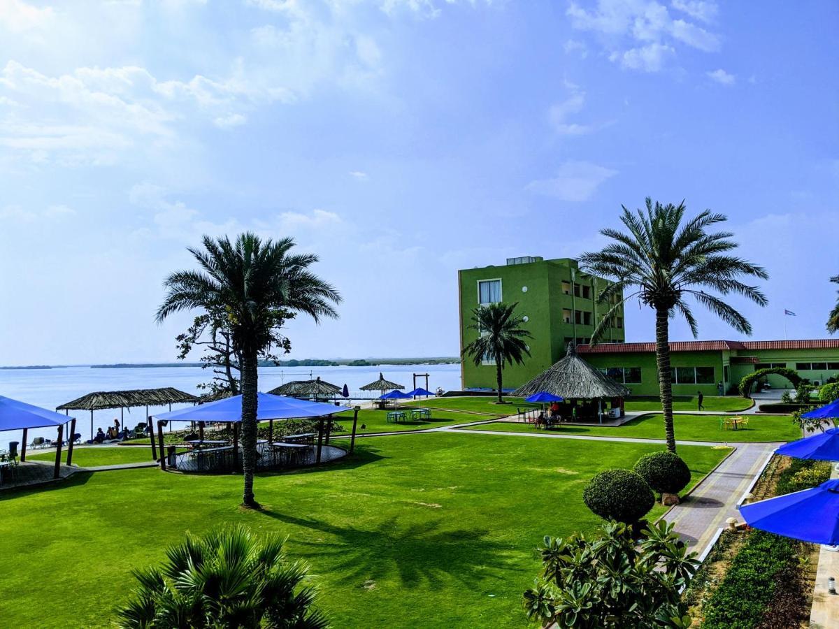 Flamingo Beach Hotel Umm al-Quwain Exterior photo